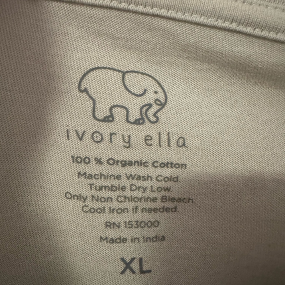 Ivory Ella Light earl grey Short Sleeve Tee - Picture 4 of 4
